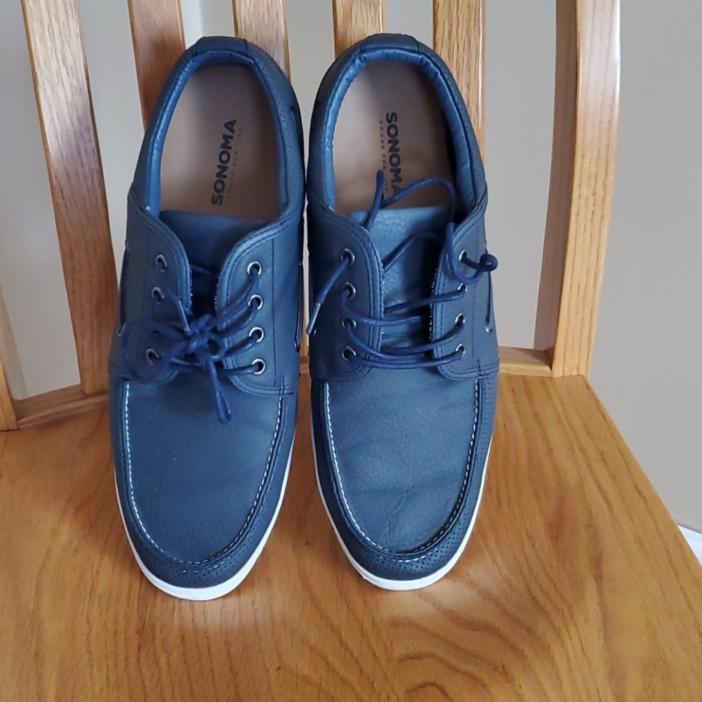 Mens casual shoes